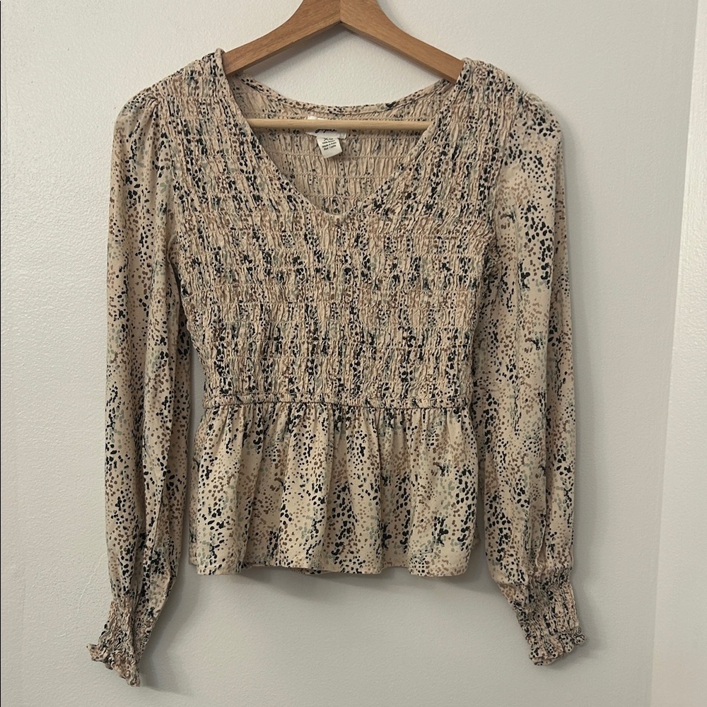 Elegant Beige Patterned Blouse